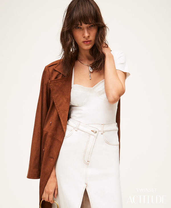 T-shirt bustier con collo sagomato