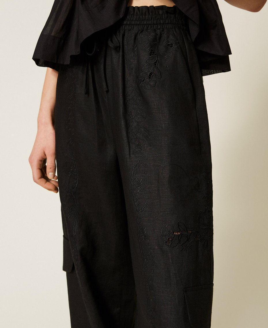 Pantaloni joggers in lino e sangallo Nero Donna 261TT2121_00006_04