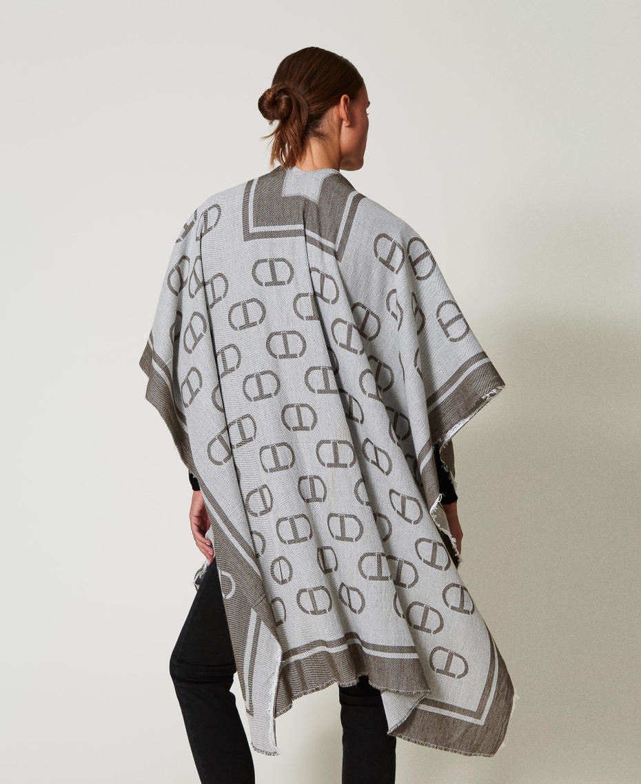 Poncho jacquard con Oval T Jacquard Oval T Warm Melange Grey Donna 242TA4710_11938_03