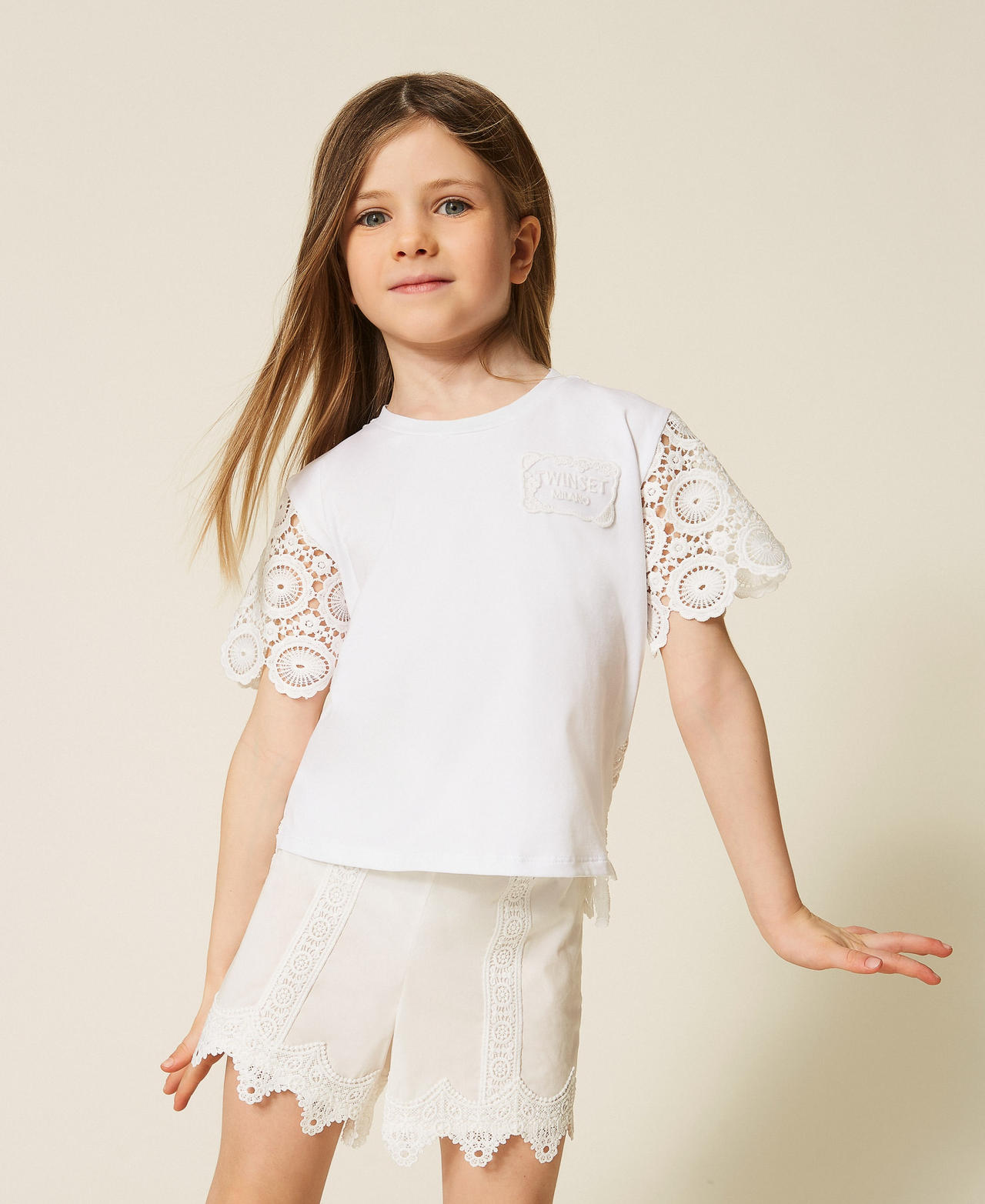 Baby-Shorts aus Popeline mit Spitze Mattwei&szlig; M&auml;dchen 261GB2021_00526_02