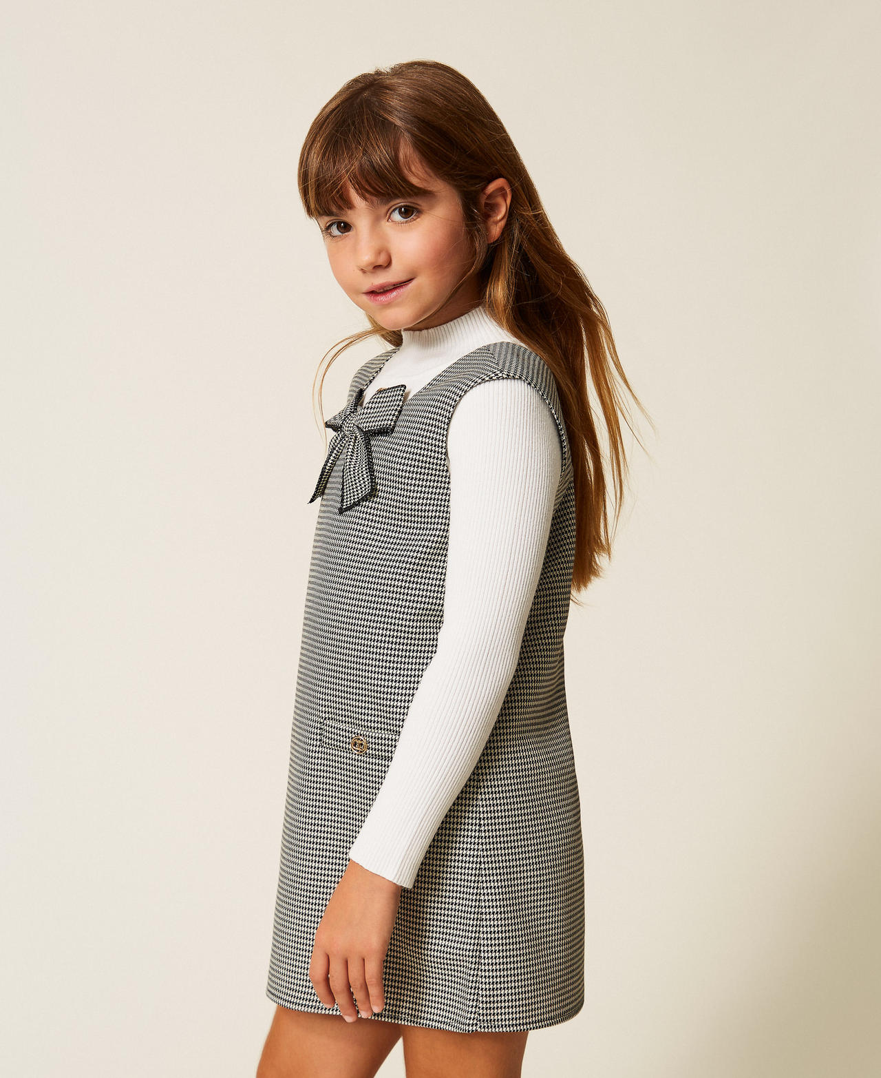 Короткое платье для девочек в ломаную клетку Гусиная лапка Желтовато-Белый/Черный Девочка 252GB2023_12719_02