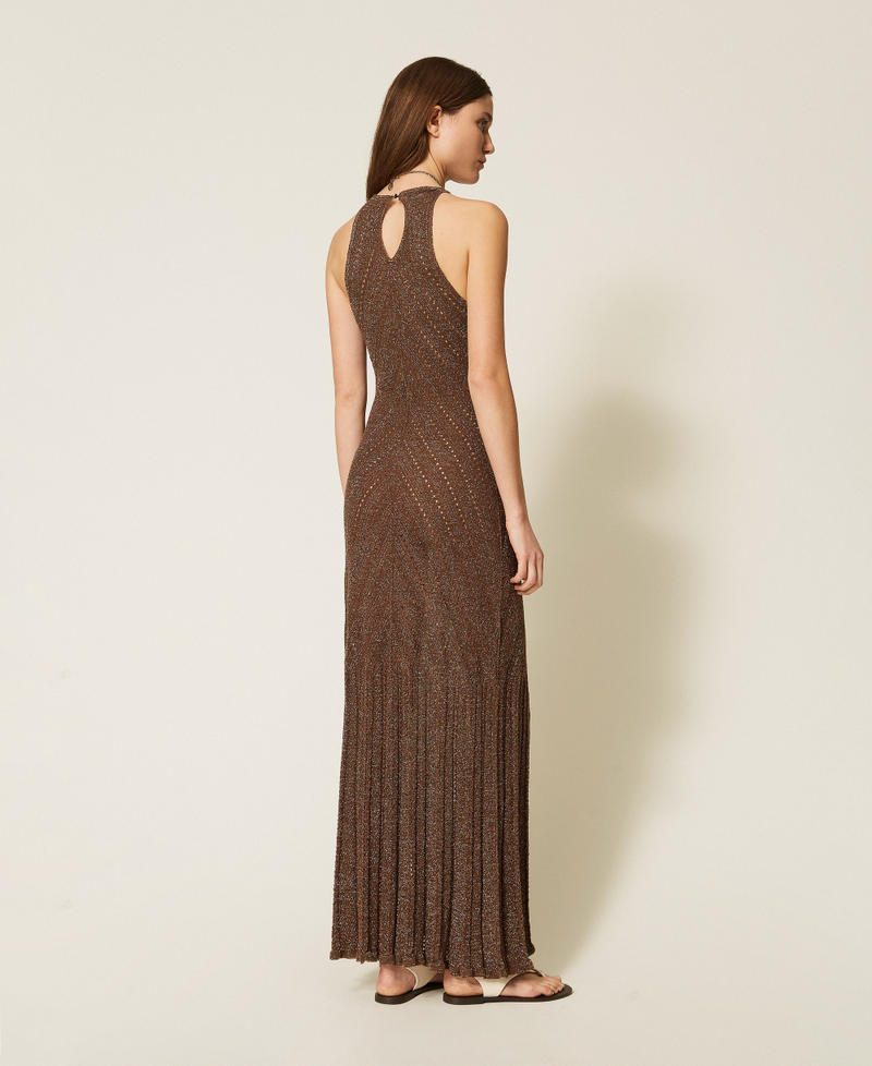 Langes Kleid aus Leinenstrick mit Lurex Coffee Liqueur Lurex Frau 261TT3213_13566_03