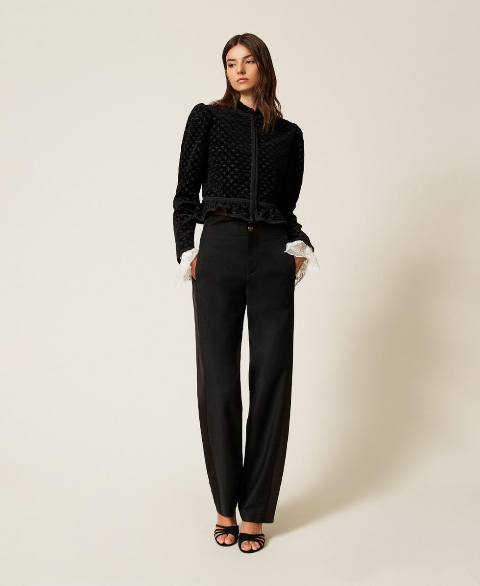 Pantalon couture avec bandes en satin