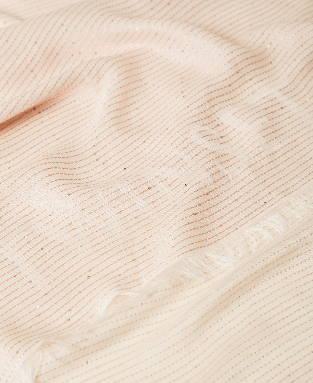 Jacquard keffiyeh with sequins Parisienne Pink Woman 251TA4520_00714_02