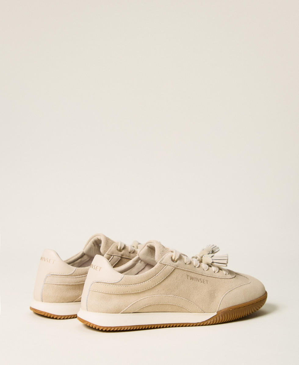 Suede trainers with tassels Vanilla White Woman 262TCP090_00145_03