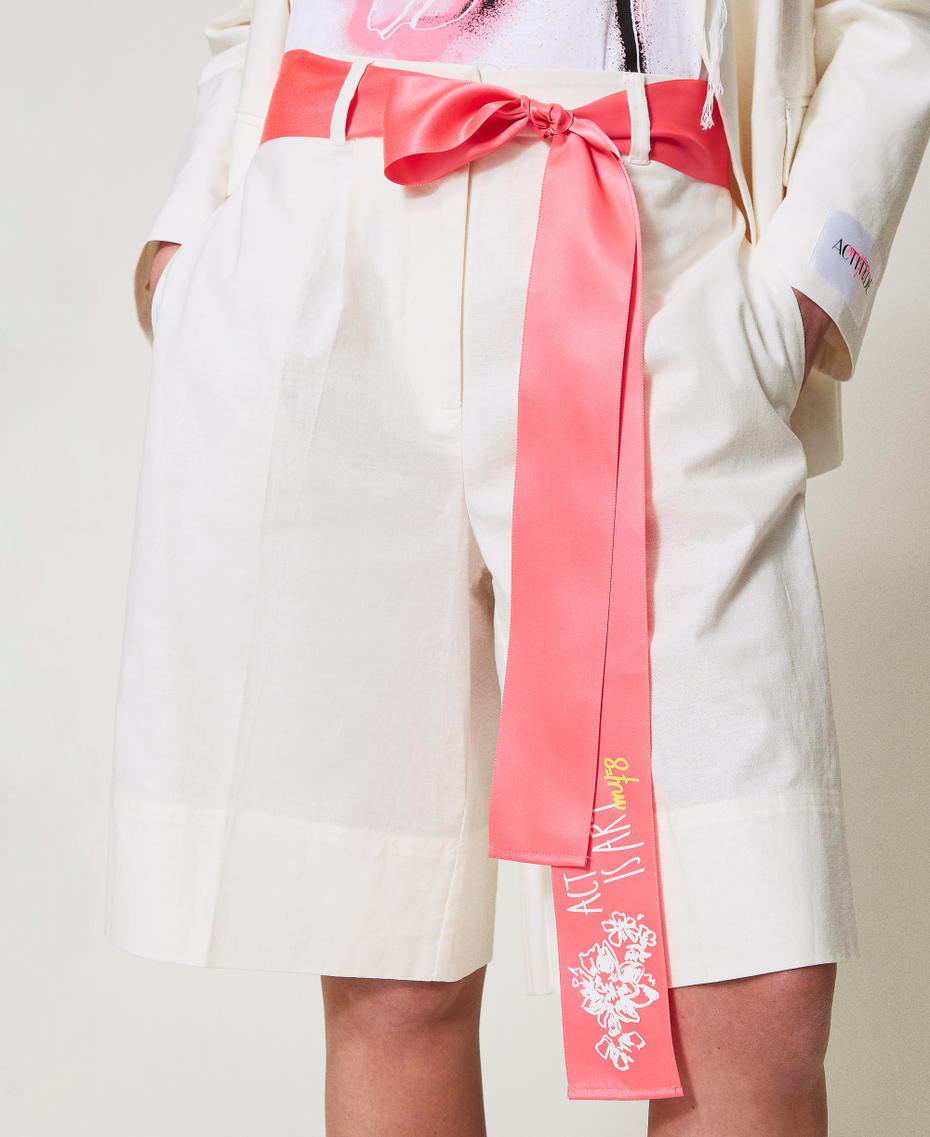 MYFO Shorts aus Leinenmischung mit Gürtel Weiß Schnee Frau 251AQ2063_00282_04