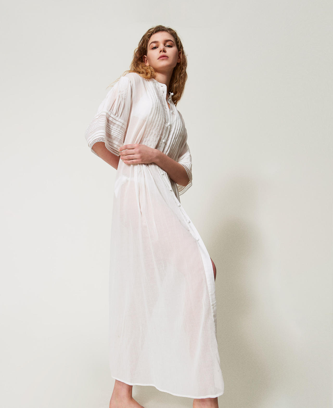 Long muslin kaftan with lace Sugar White Woman 251LM2WBB_00632_02
