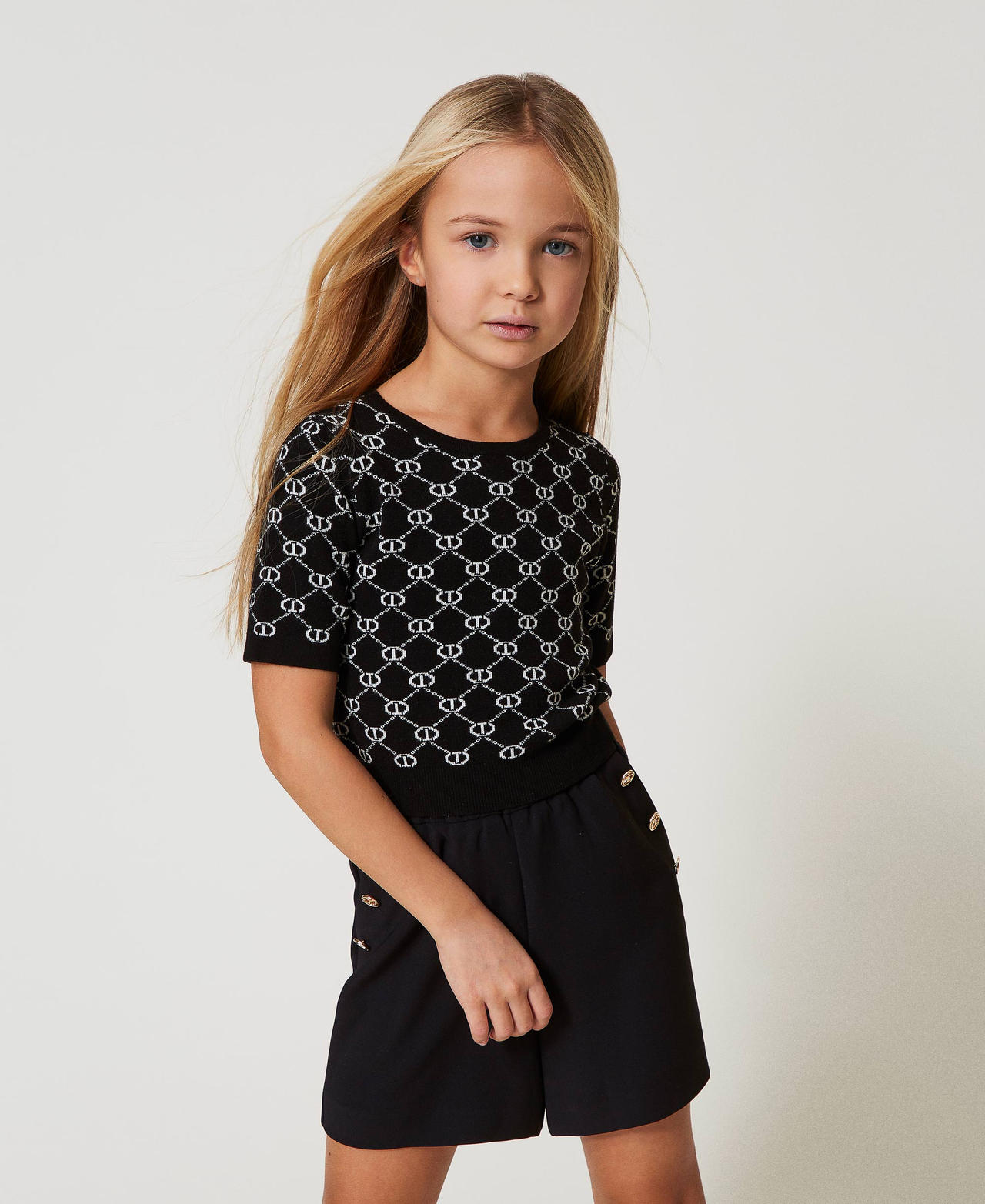 Maglia girocollo con Oval T jacquard Bicolor Nero / Bianco "Ice" Bambina 251GJ3QX1_02851_01