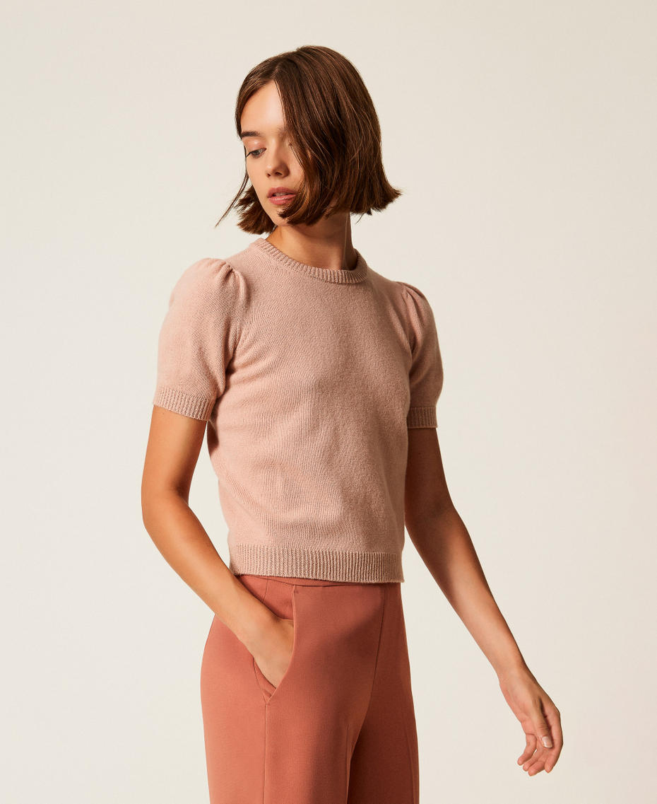Sweter z mieszanki kaszmiru z lureksem Dusty Pink Jasny / Pink Złoty Lurex Kobieta 252TP3581_12801_02