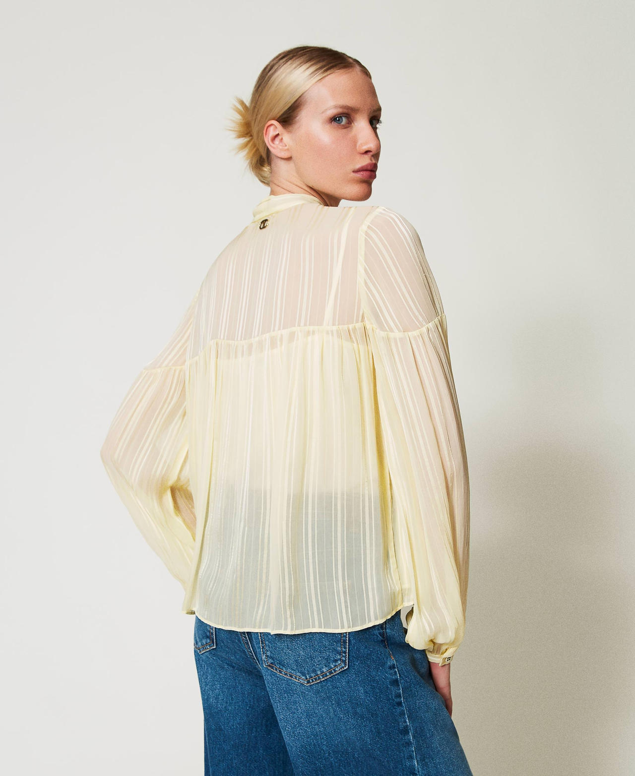 Striped jacquard blouse Vanilla Woman 251TP2263_12143_03
