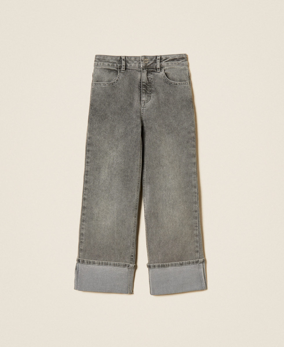 Straight jeans with folded bottom