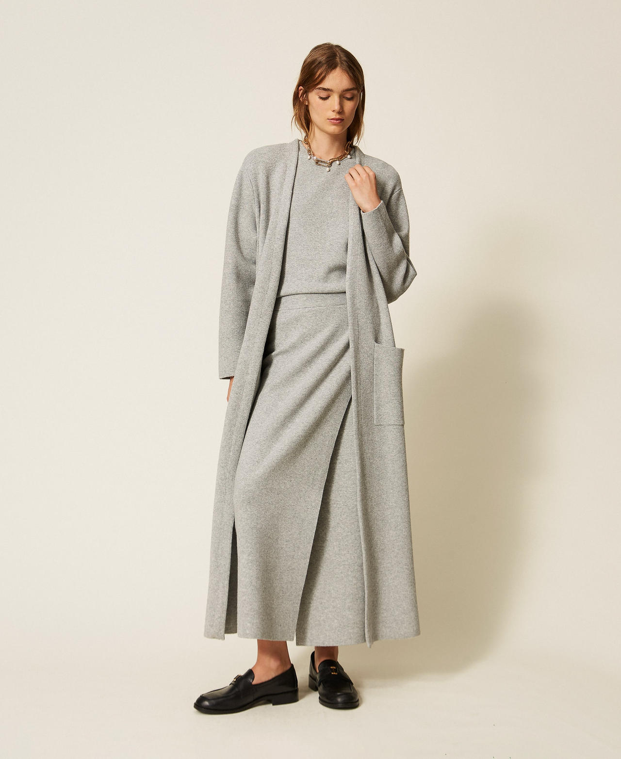 Maxi cardigan with pockets Light Grey Melange Woman 262LI3ABB_12837_02