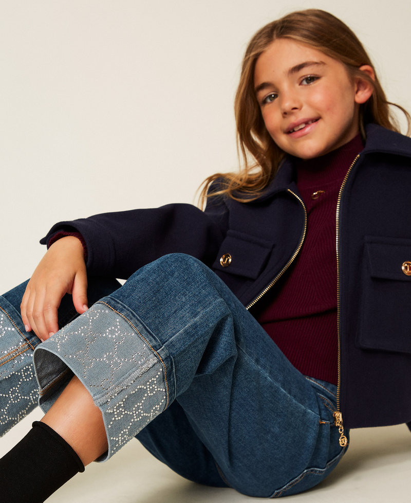 Five-Pocket-Jeans mit Oval T aus Strass Denim Mid Blue Mädchen 252GJ2190_07282_04