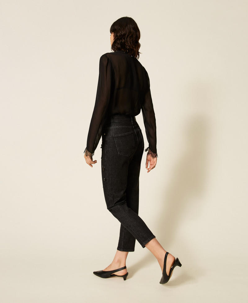 Handbestickte Skinny-Jeans Denimschwarz Frau 262AP2080_01103_02