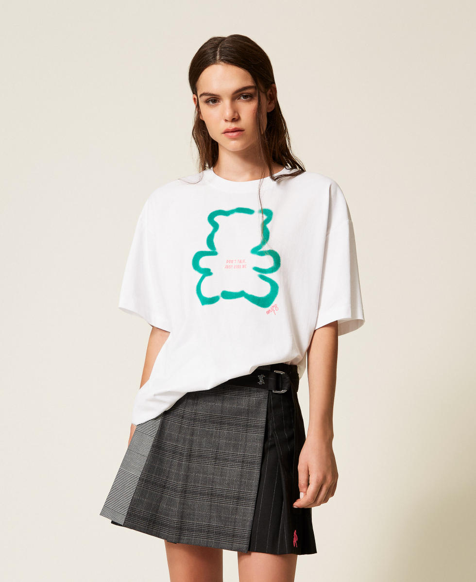 MYFO oversized T-shirt with print Papers/Green Garden Bear Woman 252AQ2120_12965_02