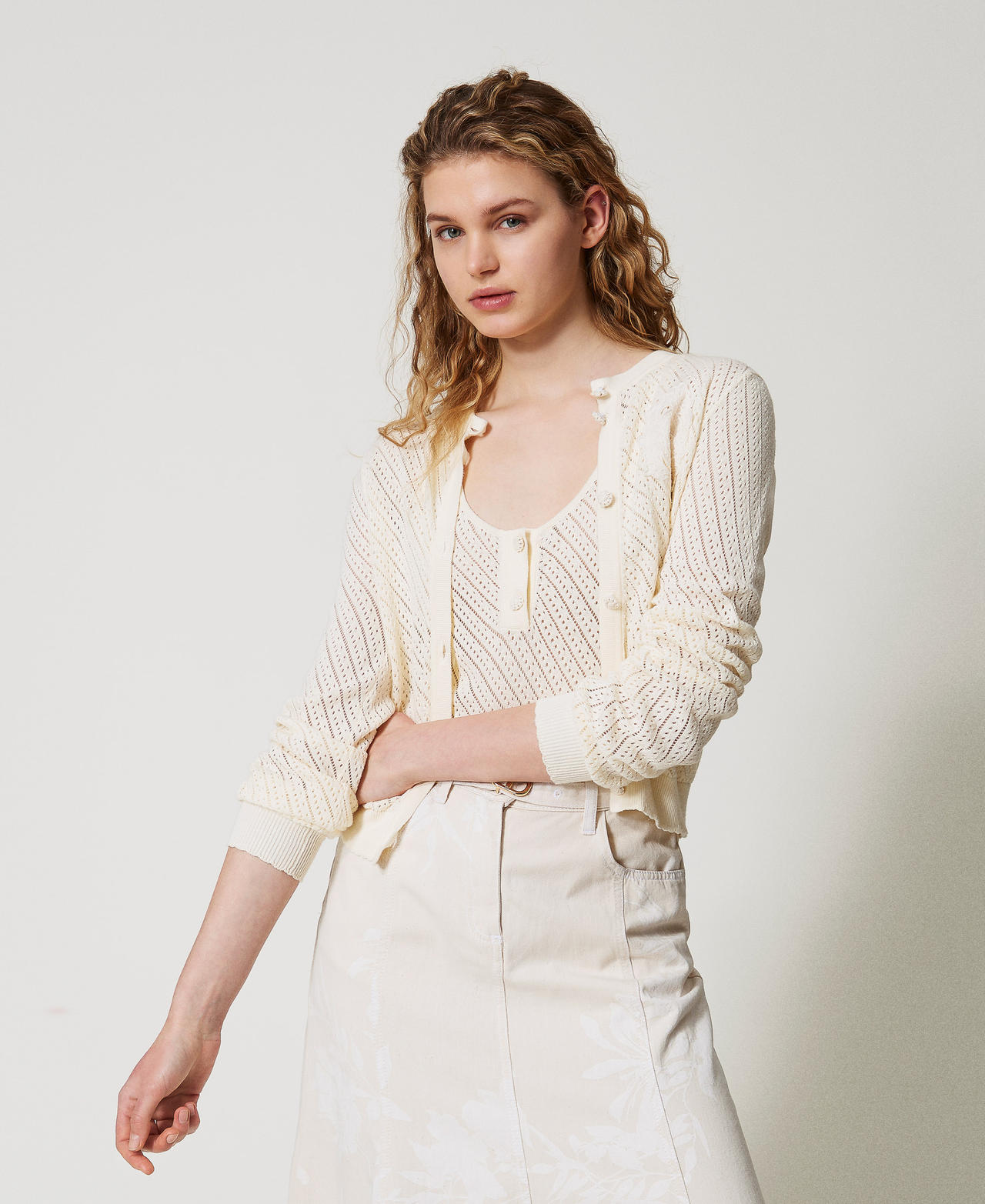 Cardigan with embroidered patch White Snow Woman 251TT3132_00282_01