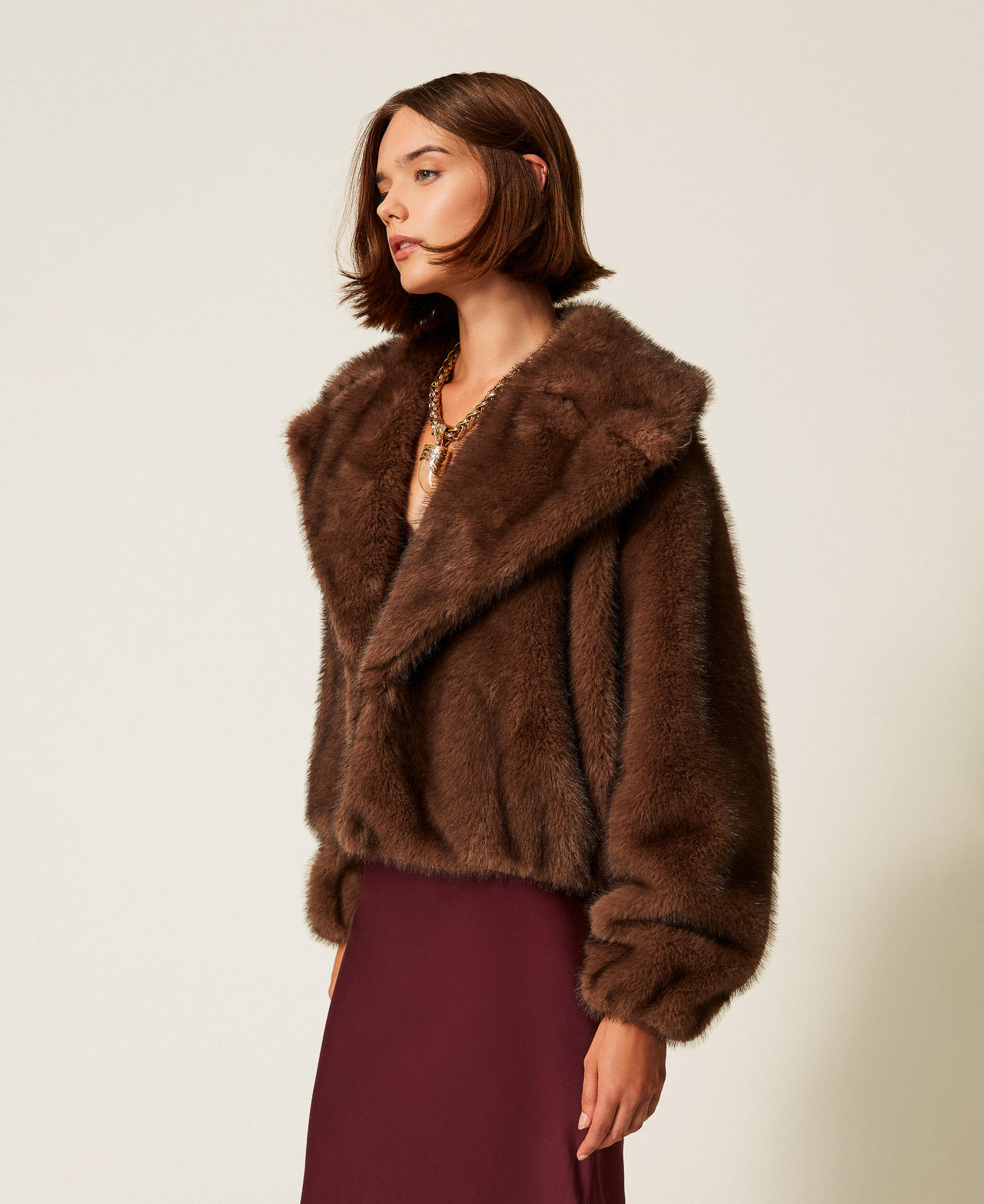 Cropped faux fur jacket Soft Beaver Brown Woman 252AT2191_12969_01