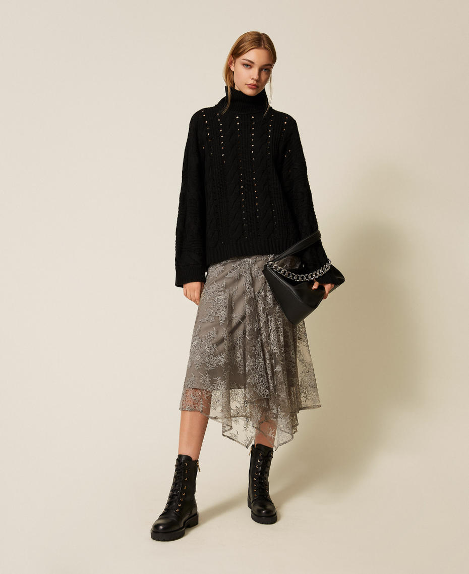 Maxijersey de lana mixta con ochos Negro Mujer 252TT3101_00006_T0