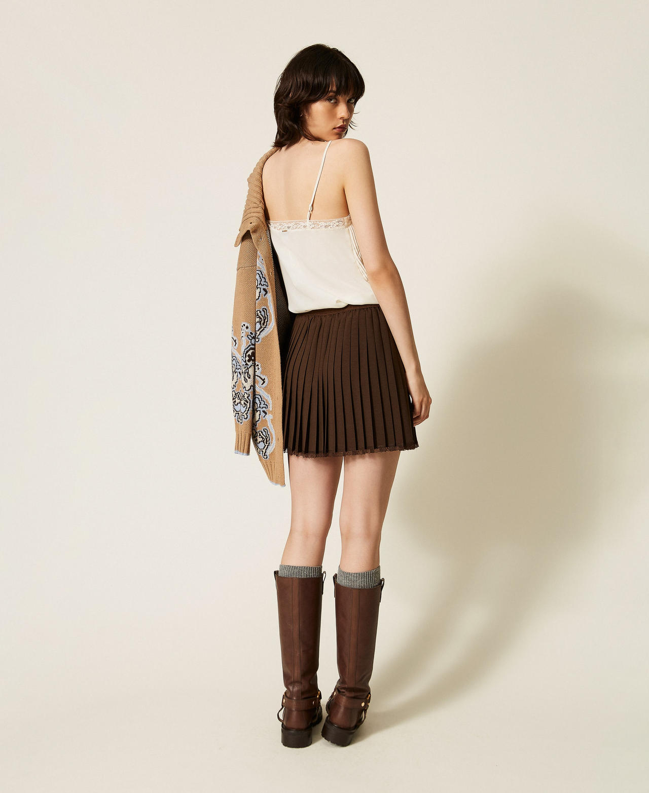 Pleated cr&ecirc;pe de Chine short skirt Darkness Brown Woman 262TP2351_13411_03