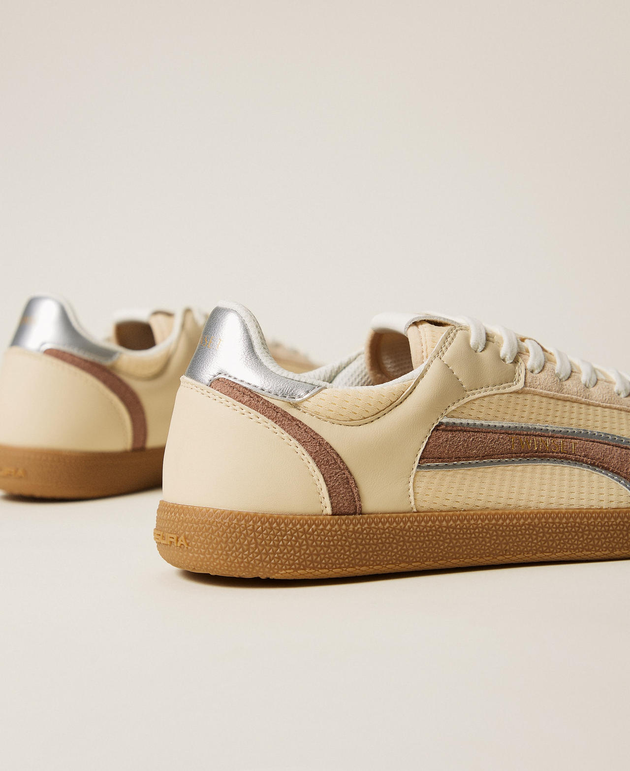 Trainers with contrasting inserts Two-tone Mother of Pearl/Mocha Mouse Woman 261TCP01L_13327_03