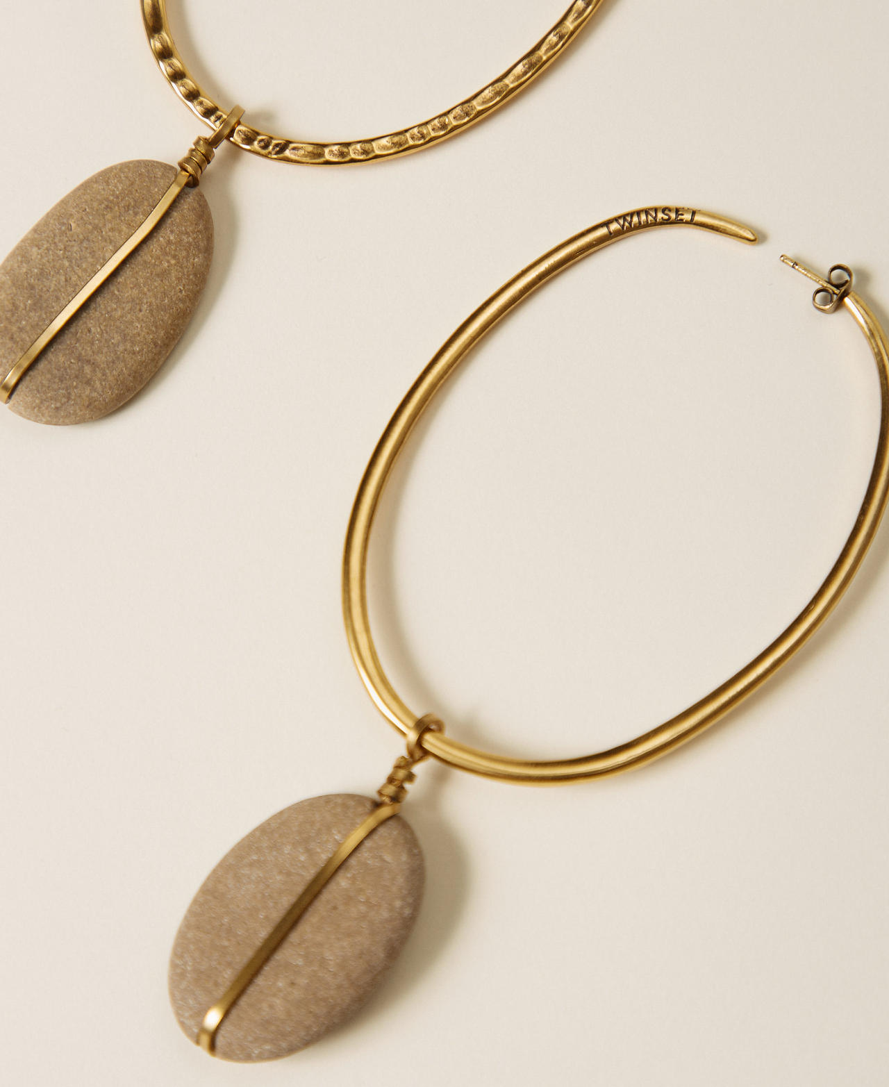 Hoop earrings with pendant Old Gold Woman 252TS5DGG_12616_02