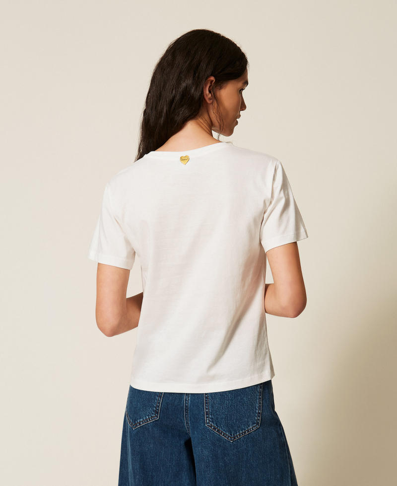 Figurbetontes T-Shirt mit H&auml;kelblumen Mattwei&szlig; Frau 261LB2AHH_00526_03