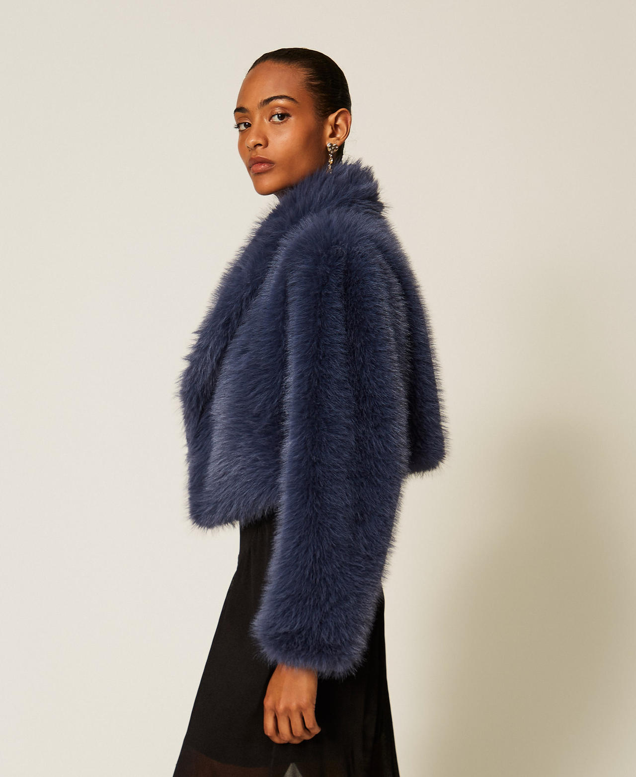 Short faux fur jacket Indigo Blue Woman 262TT2030_01410_02