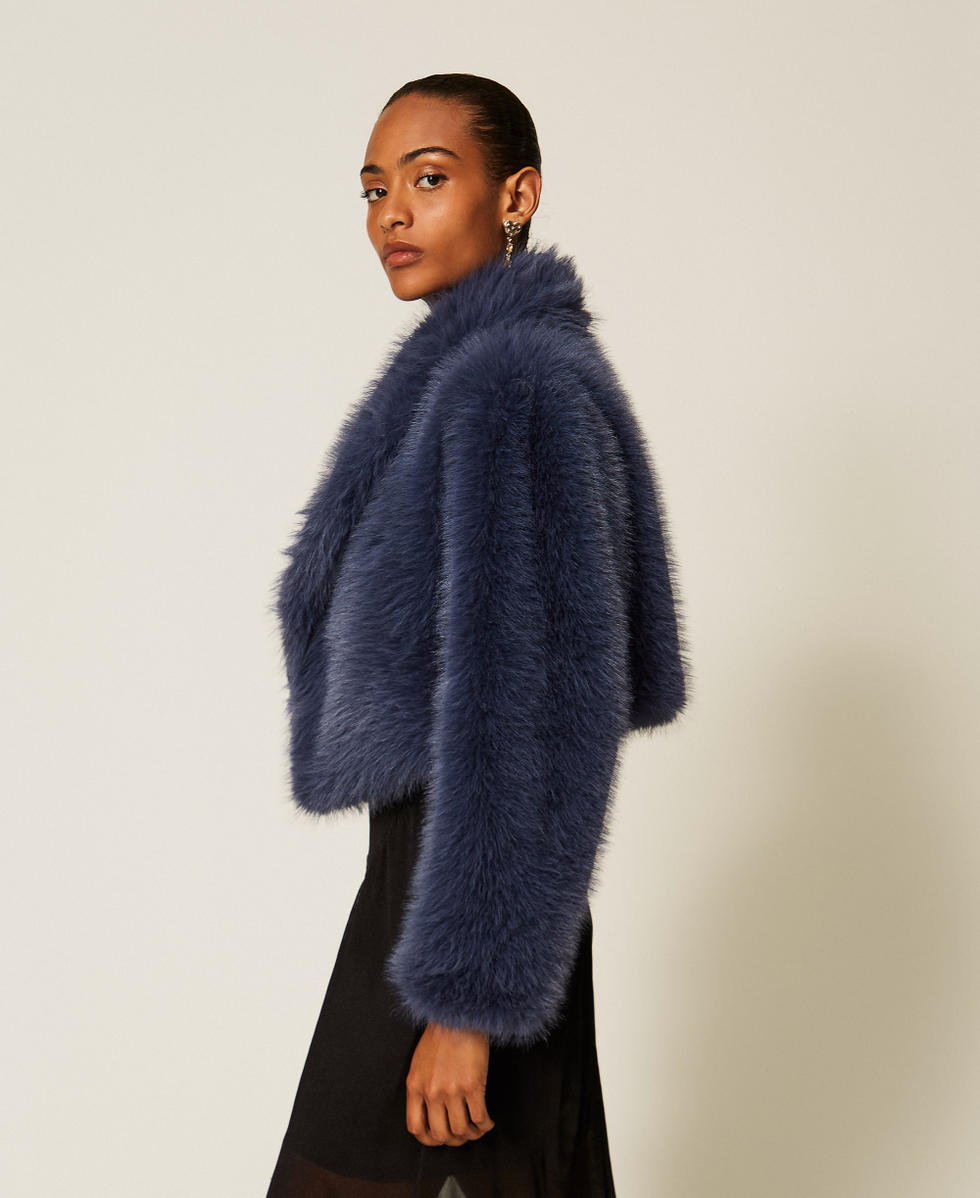 Kurzjacke aus Kunstpelz Indigoblau Frau 262TT2030_01410_02