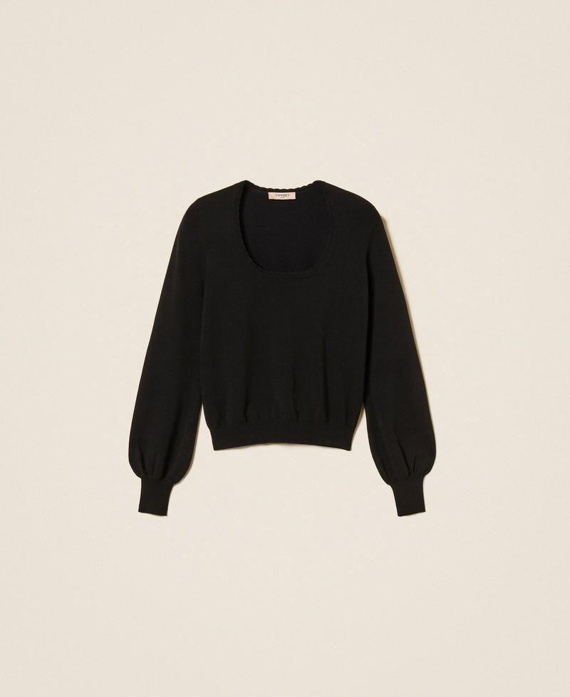Figurbetonter Pullover mit H&auml;keldetails Schwarz Frau 262TP3033_00006_S0