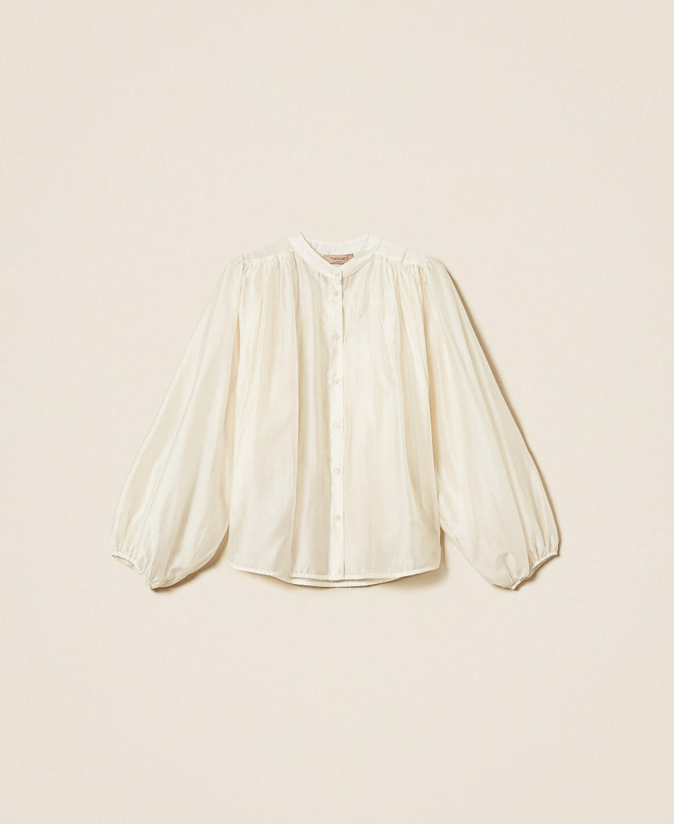Voile shirt with gathering