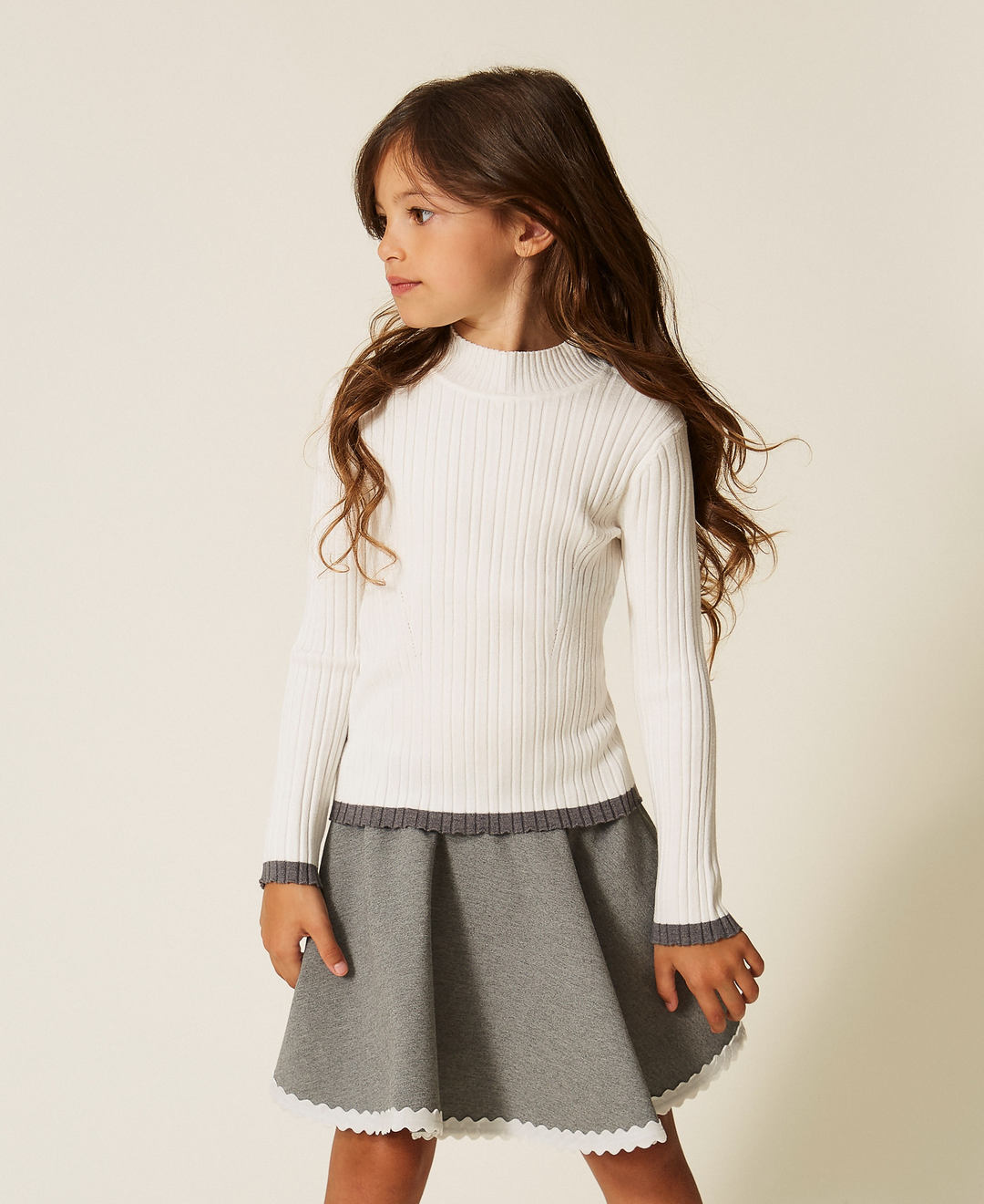 Pull côtelé fille avec col montant