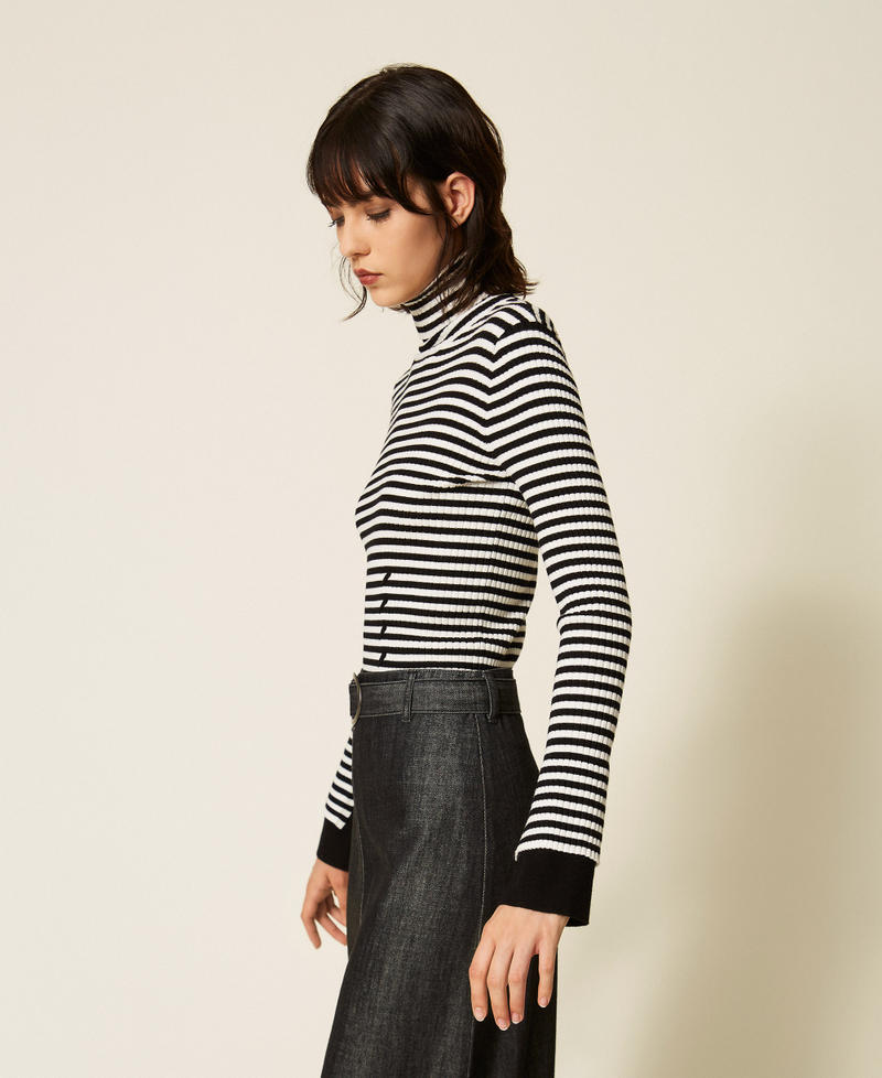 Pull col montant ray&eacute; Rayure Noir/Blanc "Neige" Femme 262AP3250_13764_02