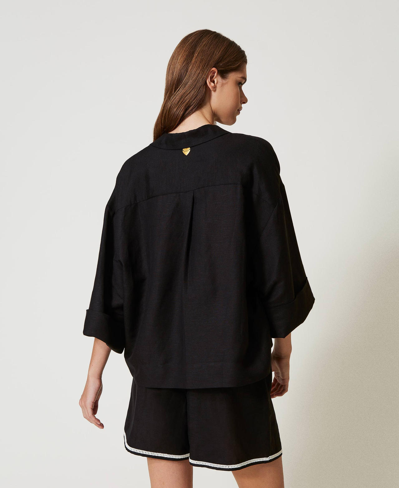 Linen blend blouse with embroidery Bicolour Black / Mother-of-pearl White Woman 251LB2FCC_02710_03