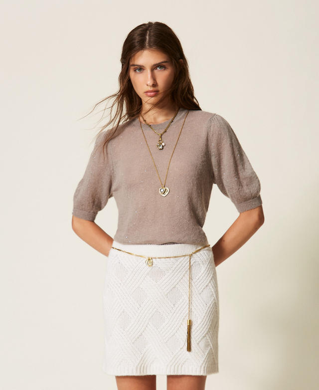 Jupe courte en maille avec tressages