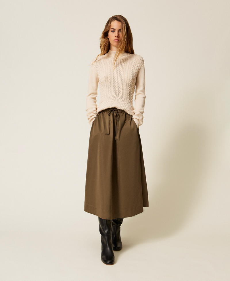 Midirock aus Taft Green Olive Frau 252LI2GDD_12655_02