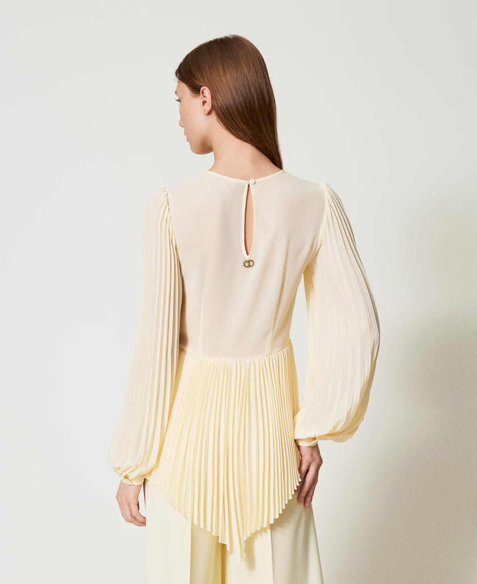 Blouse en cr&ecirc;pe georgette pliss&eacute; Vanille Femme 251TP2333_12143_03