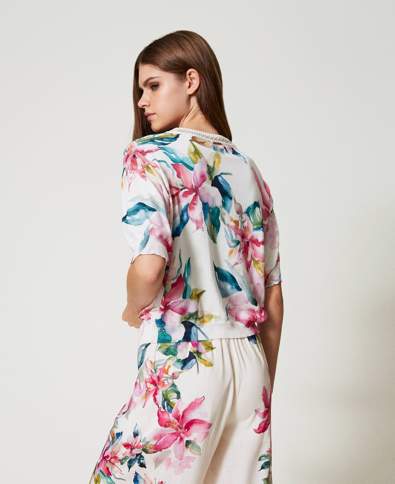 Pullover mit Blumenprint Blumenprint Perlmutt / Multicolor, gestreift Frau 251LB3PAA_12198_03