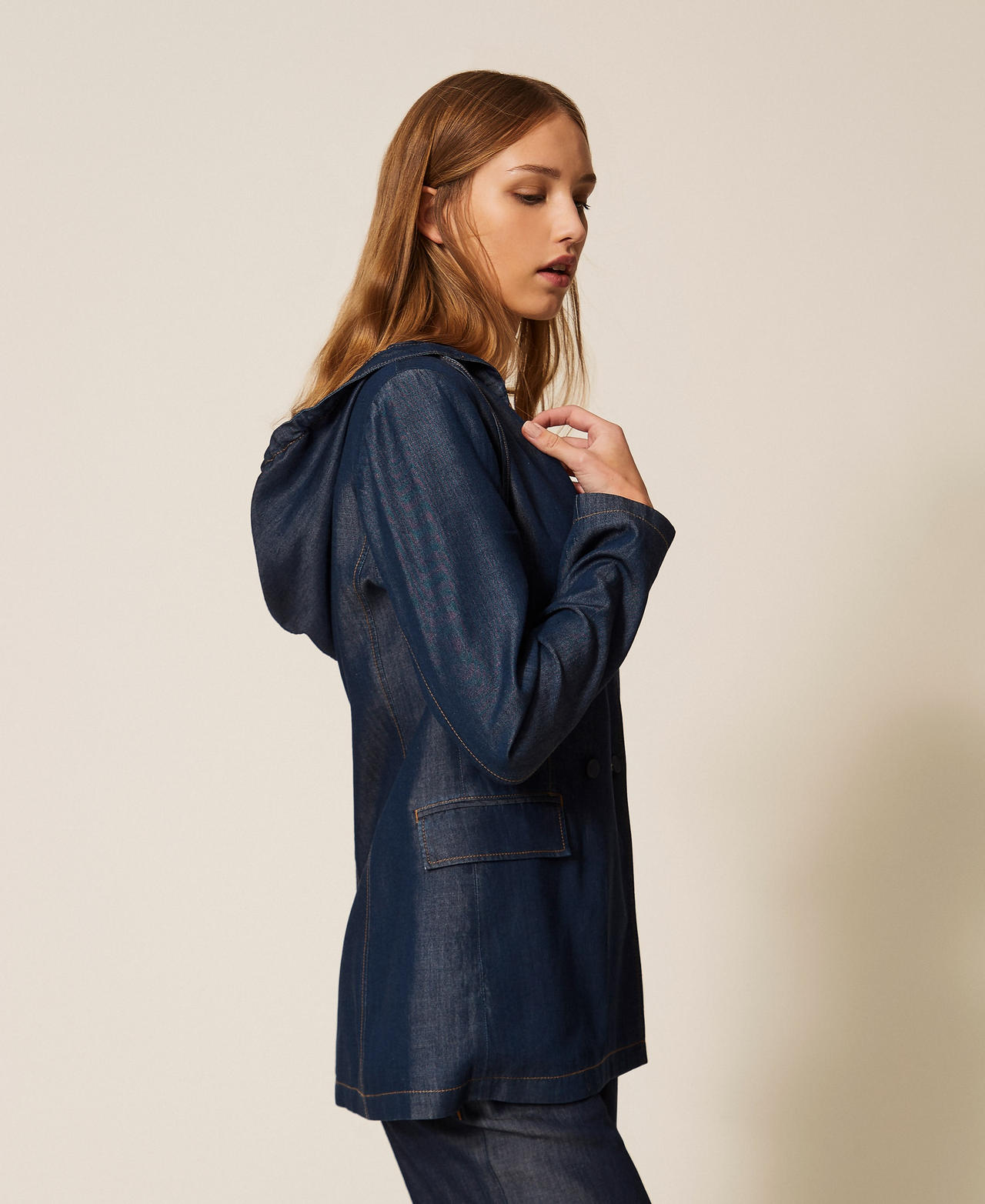 Chambray blazer Dark Denim Woman 261LL2QAA_01225_02