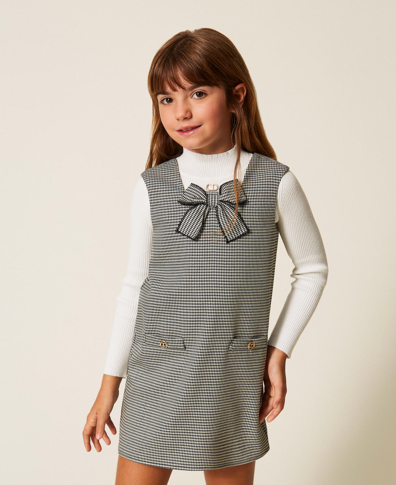 Короткое платье для девочек в ломаную клетку Гусиная лапка Желтовато-Белый/Черный Девочка 252GB2023_12719_01