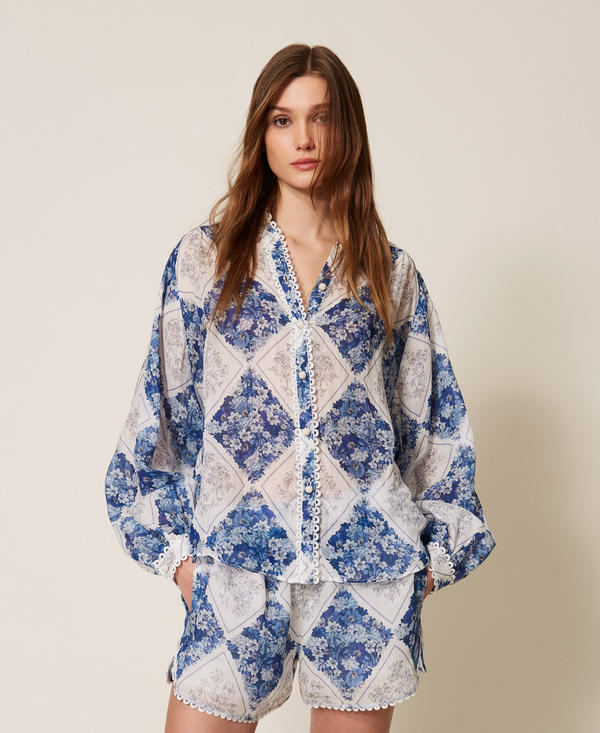 Hemdbluse aus Ramie mit floralem Print