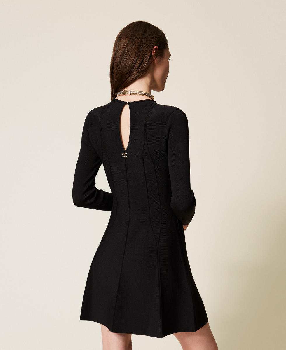 Kurzes Strickkleid mit Godetfalten Schwarz Frau 252TP3640_00006_03