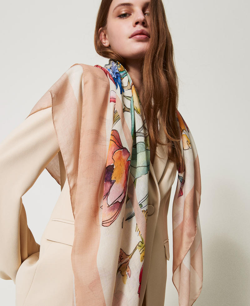 Keffiyeh with logo and flower print Delicate Beige Flowers Print Woman 251TA4330_12277_0T