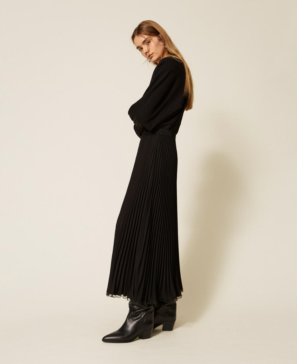 Robe longue en maille et cr&ecirc;pe pliss&eacute; Noir Femme 262TP3250_00006_02