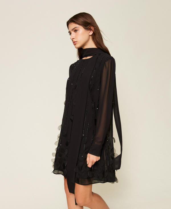 Short georgette dress with embroidery