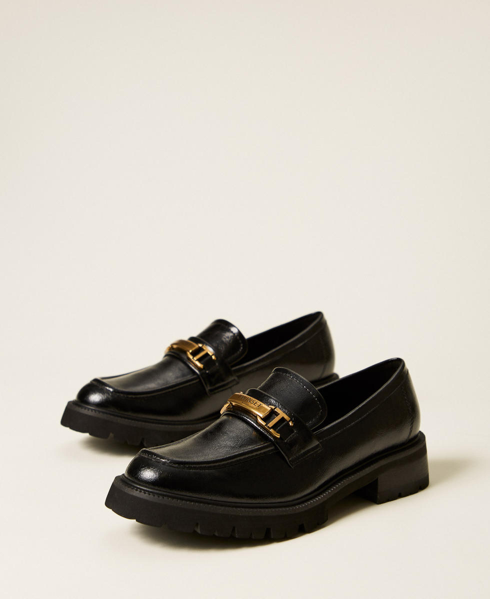 Mocassins avec barrette Oval T Noir Femme 252TGT080_00006_02