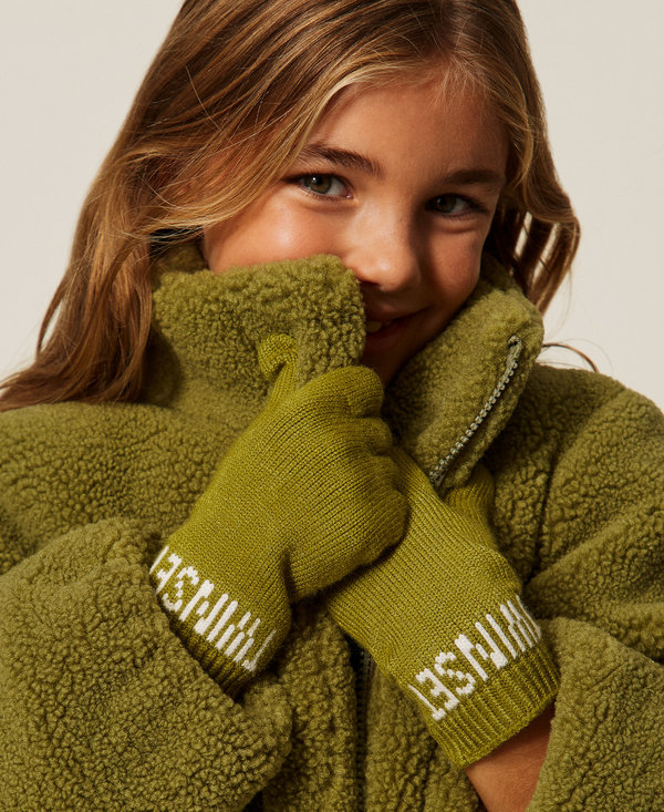 Knit gloves with logo
