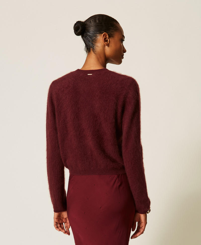 Pullover mit Rundhalsausschnitt aus geb&uuml;rsteter Wolle Bordeaux Frau 262TT3024_00020_03