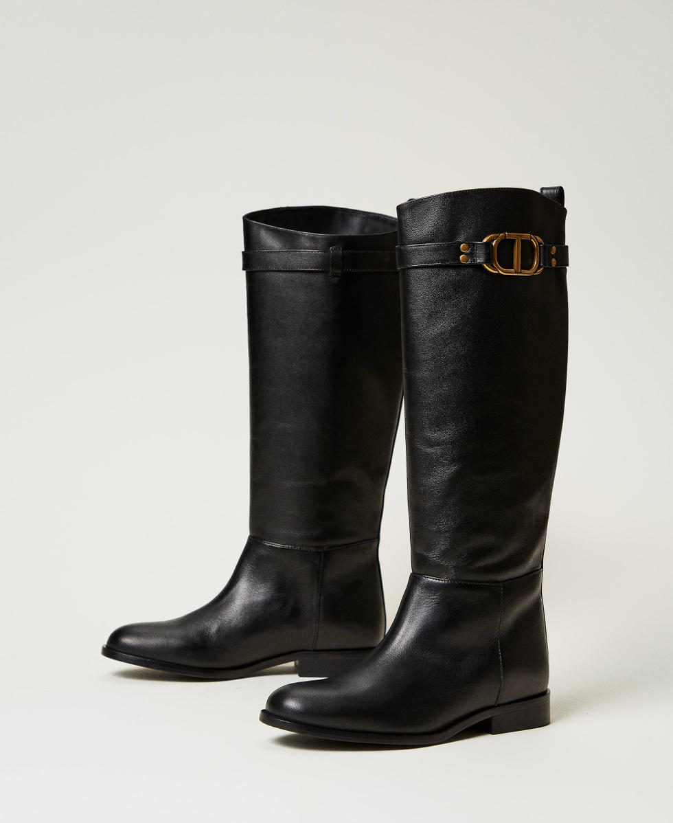 High leather boots with Oval T