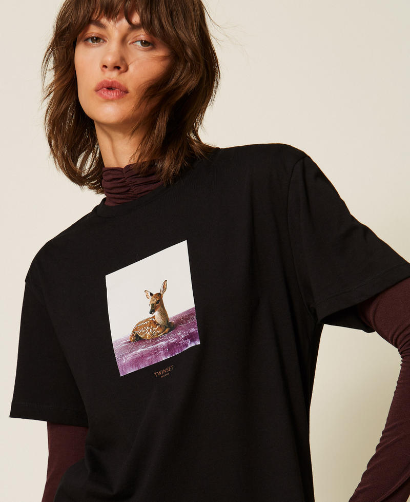 T-shirt regular ras-du-cou avec imprim&eacute; Imprim&eacute; Faon/Noir Femme 262TF2090_14114_04