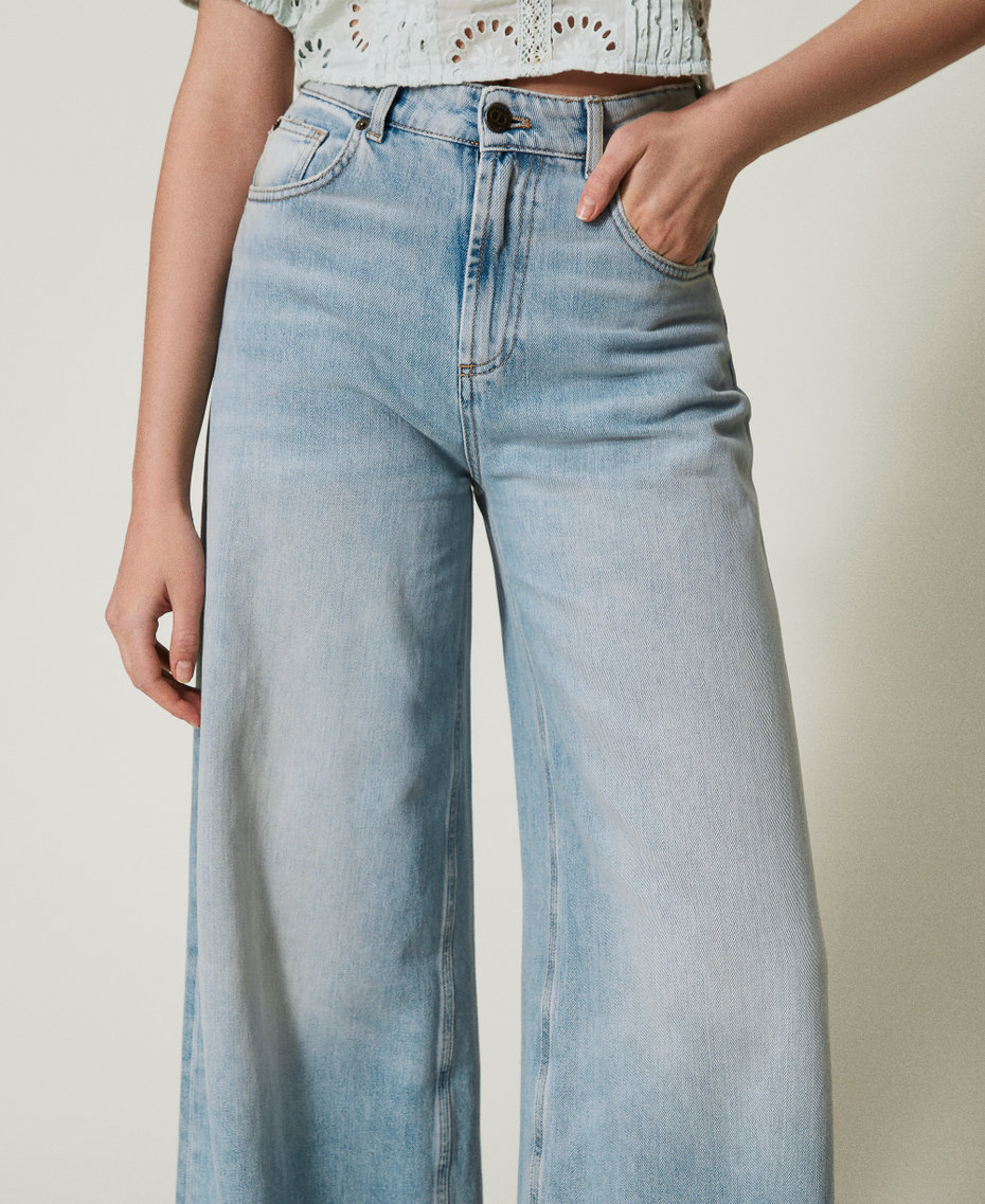 Wide-leg jeans with five pockets Light Denim Woman 251TT2260_03498_04
